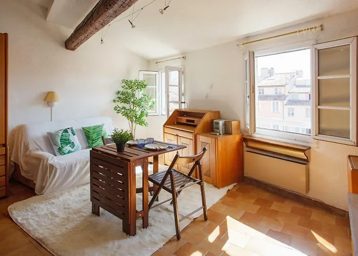 Gregbnb - Centre Ancien - Climatise - T2 Mezzanine - 6Eme Etage