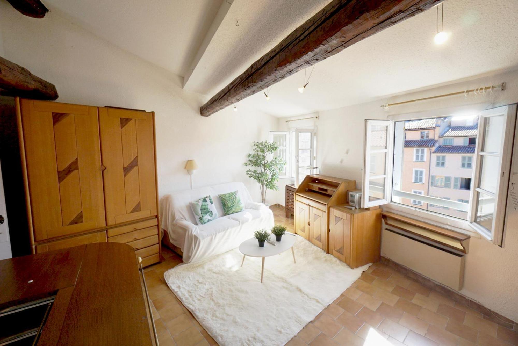 Apartment Gregbnb - Centre Ancien - Climatise - T2 Mezzanine - 6eme Etage *