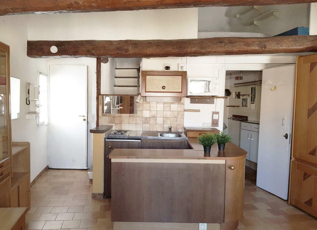 Gregbnb - Centre Ancien - Climatise - T2 Mezzanine - 6eme Etage Toulon